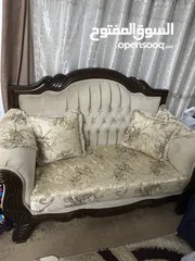  3 طقم كنب ضيوف بحالة الوكالة 9 مقاعد للبيع