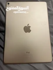  1 ipad used the only problem is the on in the 3rd picture can be fixed in a mobile store
