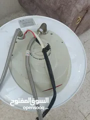  6 كيزر اريستون 80 لتر حاله الجديد استعمال خفيف للبيع بسعر مناسب للجميع الموقع الاذاعه والتلفزيون