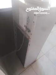  4 كولر ماء و فرامة لحمة مستعمل وبحالة جديدة