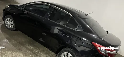  7 تويوتا يارس 2017. مواصفات خليجية 1500cc. اقتصادية جداً واكثر من الهايبر.  شغل وامشي. دهان اسود