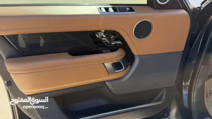  20 رينج روفر فوك  اوتوجرافي 2019  محرك 4400 ديزل كامل الاضافات  عداد 150000 كيلو