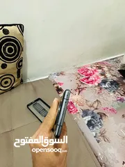  6 ميت 40 برو مع الشاحن معفي ضريبة حمايه في الظهر فيه خبطه في الشاشه لا تأثر على الاستعمال 256جيجا 5G
