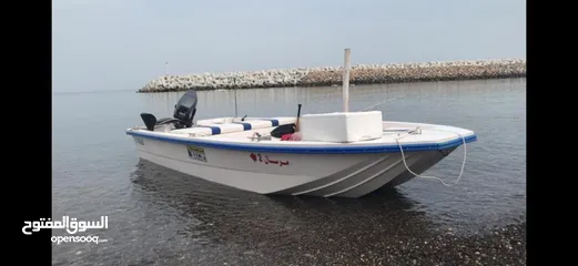  2 قارب نزهه شبه جديد