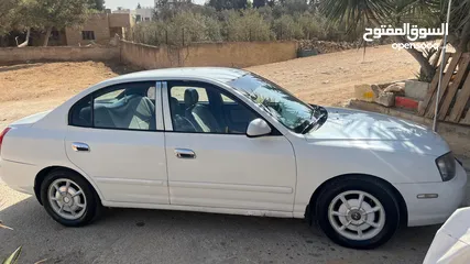  13 هونداي XD 2000