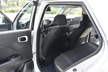  6 Hyundai - VENUE - 2020 - Silver   Small SUV - Eng 1.6L