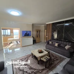  1 شقة فاخرة للإيجار بتصميم مودرن في حي هادئ وقريب من الخدمات