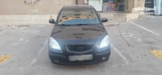  3 كيا برايد 2008 اوتومات ماطور 1600 السبارة ممتازة جدا اقتصادية جدا منفوضة بالكامل.