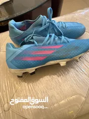  2 حذاء أديداس أصلي من ألمانيا لبس مرتين فقط