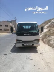  2 للبيع بكب اسوزو 43 NKR موديل 2005 غمارتين للبيع  كاش ..