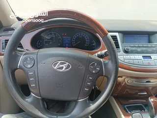  2 هيونداي جينيسس 2013