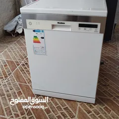  21 أجهزة كهربائية ومستلزمات أطفال