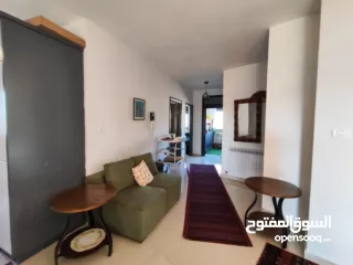  3 روف مميز للايجار في سطح مرحبا