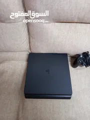  2 بلاستيشن 4 بحالة جيدة جدا