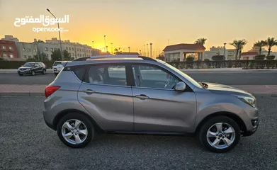  4 Changan Cs35 PLUS model 2020 sunroof