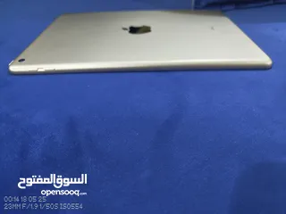  4 ايباد جيل خامس 2017, ذاكرة 128، رام 2 غيغا، بطارية مسبتها 94٪ د، مستعمل بحالة الوكالة خالي من تلشخوط