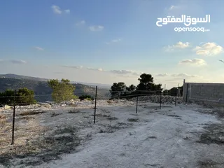  8 الموقع الاجمل للبناء والهدوء والاطلالة المرتفعة البانورامية فوق الاحراش.