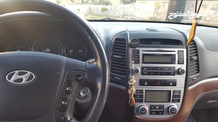  8 جيب سانتافيه موديل 2008 2×4 للبيع