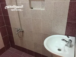  6 شقة مؤجرة للبيع