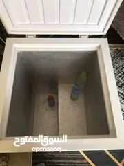  4 فريزر صغير