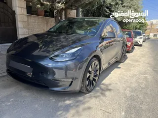 6 تيسلا y 2022 بيرفورمانس اعلى صنف ناجح اوتوسكور