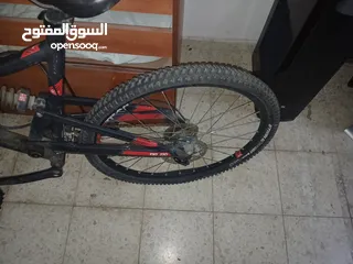  4 بسكليت جبلي شبه جديد