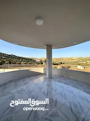  18 شاليه جزيرة الاميرات شرق جرش طريق جرش الزرقاء، مكان مميز بموقعه واطلالته لقضاء اجمل الاوقات