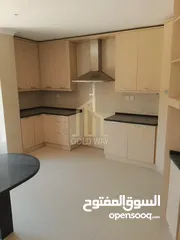  1 شقة مميزة 220م طابق ثاني تشطيبات مميزة في أرقى مناطق عبدون/ ref 1380