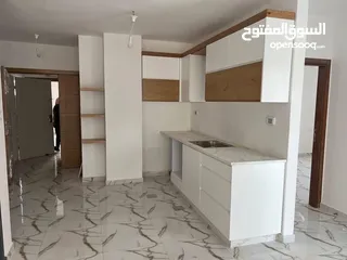  1 شقه فارغة للايجار في المصيون قرب  برافو