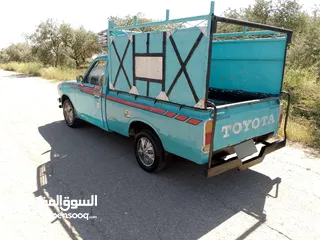 4 بكم تيوتا هايلوكس موديل 1976