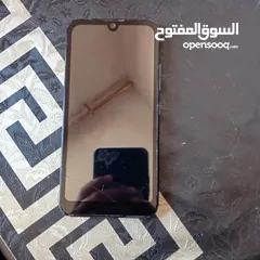  7 هاتفين شغالين بشكل ممتاز للبيع بسعر 30