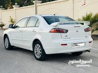  3 Mitsubishi Lancer EX 2.0L 2014