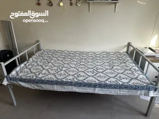  5 Single iron rod bed