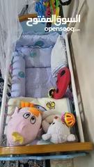  4 cribe/baby bed