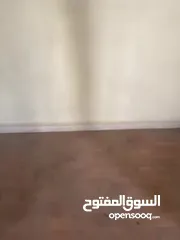  3 شقة للبيع مساحتها 206 م موقع استراتيجي قريب من جميع الخدمات ومساحة واسعة