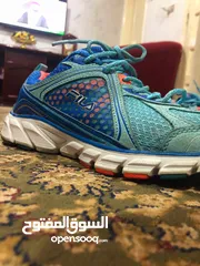  4 FiLA  مريح جدا جدا بحالة الوكالة ملبوس 4 ايام العيد مقاس 40