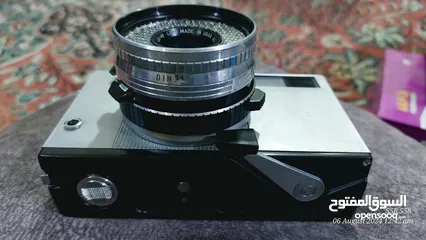  21 كاميرات تصوير قديمه منوعة