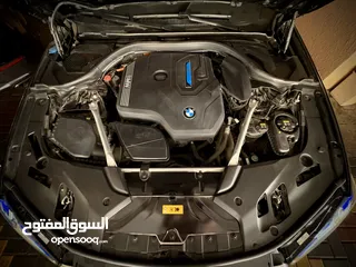  10 من الوكيل BMW 530e بسعر خيالي