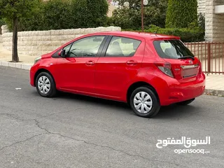  11 تويوتا ياريس موديل  2012 فحص كامل بحاله الوكاله  احمر بحاله ممتازه لا تحتاج إلى شيء
