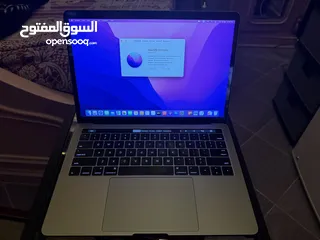  1 MacBook Pro 2016 ( Touch Bar ) 13”2