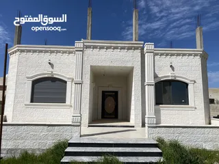  1 منزل مستقل للبيع في منطقة المريجمة-مأدبا بالقرب من الجامعة الأمريكية ومدينة الأمير هاشم الرياضية