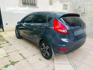  2 فورد فيستا