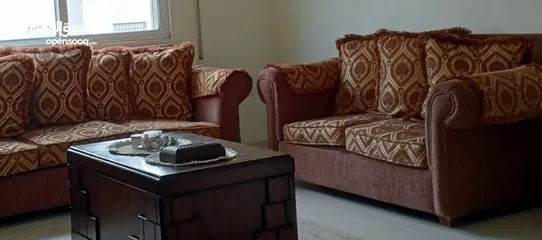  2 طقم كنب ثلاثية و ثنائية