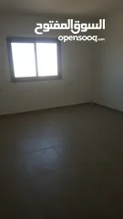  11 شقة مميزة للايجار