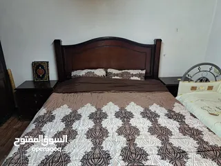  22 عفش نظيف بداعي الترحيل للبيع المستعجل بسعر جيدمكون من خزانه وكومدينه عدد 2وتخت مجوز مع فرشه