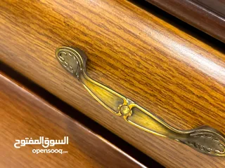  8 غرفة نوم شباب تفصيل فخمة جداً وراقيه للبيع بسعر مغري جداً