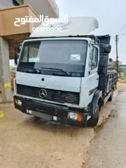  1 سياره بصلاه عنبي مش ناقصه برغي