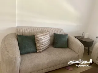  10 أثاث مستعمل كامل للبيع استخدام اقل من سنة البيع بداعي السفر