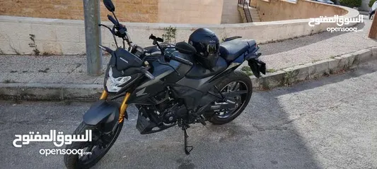  4 هوندا هورنيت