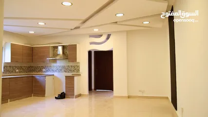  12 شقة مميزة في مبنى فخم في اجمل مناطق خلدا
